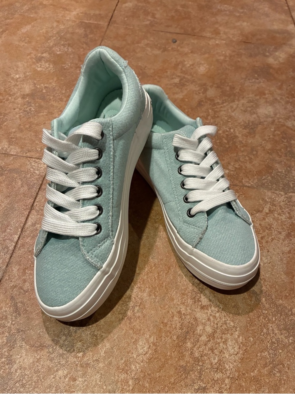 Rocket Dog Mint Green Canvas Lace-Up Sneakers